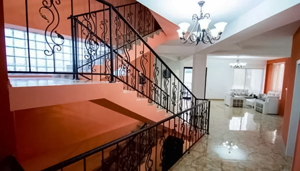 هتل باتونی تفلیس